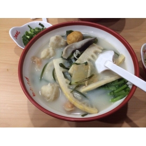 王云飞骨汤麻辣烫