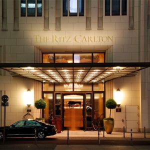 丽思卡尔顿酒店