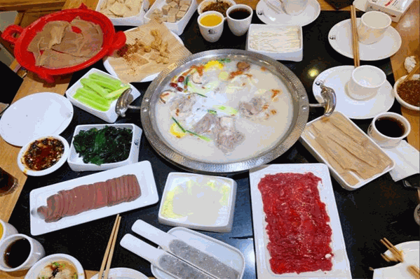 辣月火锅