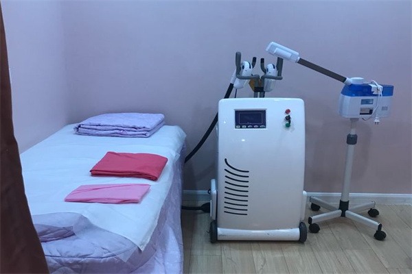 晶奕空间脱毛