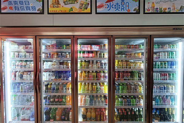 右柚便利店