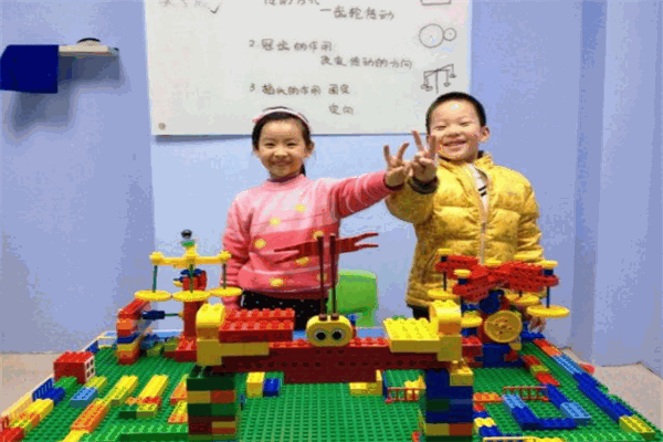 乐赢乐高机器人教育