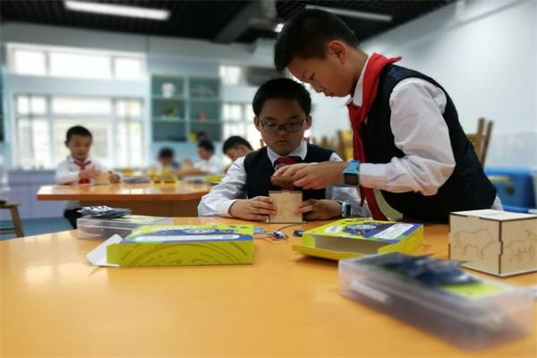 造物世界科技创新教育