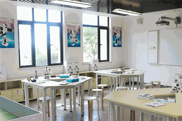 澳勒机器人教育 澳勒机器人教育