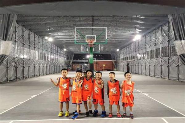 小鹿人篮球学院鹿赛体育