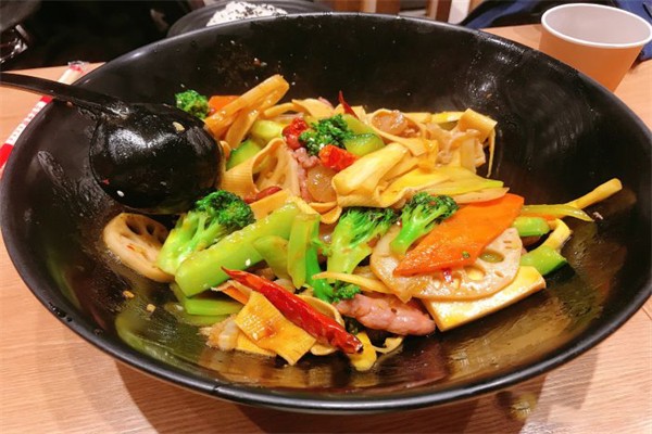 香辣汇麻辣香锅