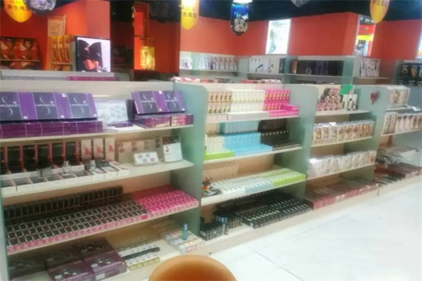 趣萌无人售货店