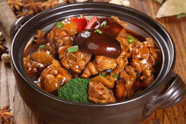 枫哥香满天黄焖鸡米饭