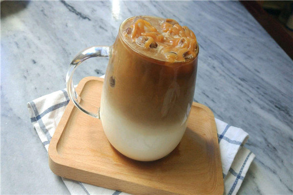 沁柠佳奶茶