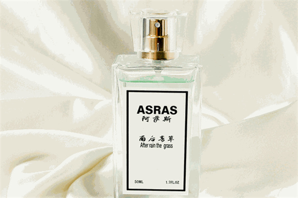 阿萨斯香水