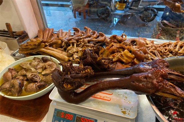 一代卤匠熟食