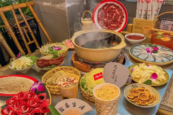 围炉小火锅
