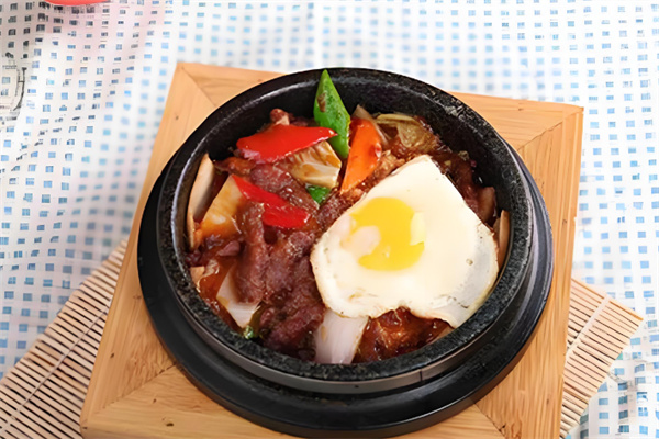 金达莱石锅拌饭