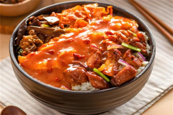 咕噜咕噜烤肉拌饭