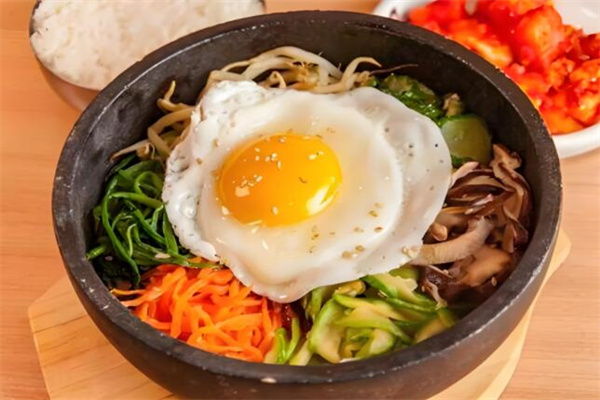 鲁家石锅拌饭