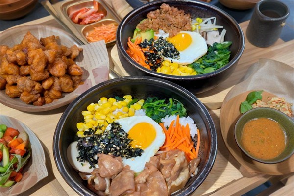 邱艳小姐姐豆花拌饭