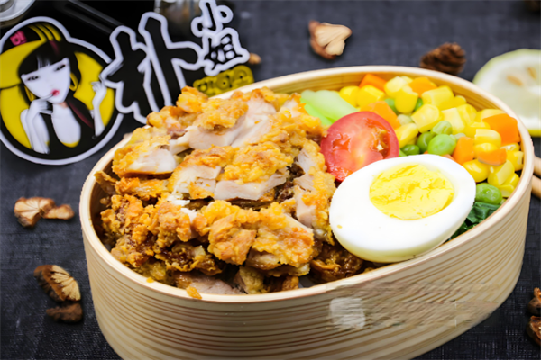 朴小姐炸鸡拌饭