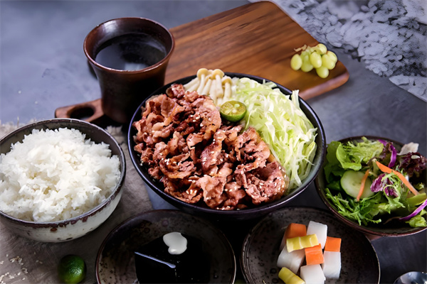 砧牛和牛烤肉饭