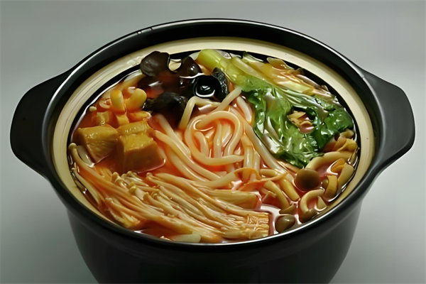 佳佳过桥米线
