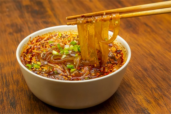 无辣不欢酸辣粉