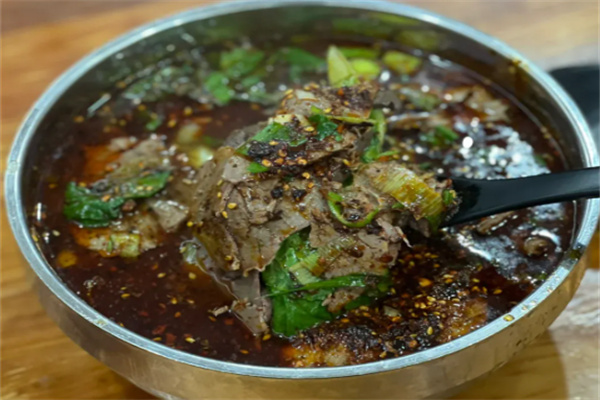 黔老爹大碗羊杂粉