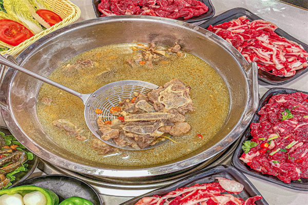 带皮牛肉火锅