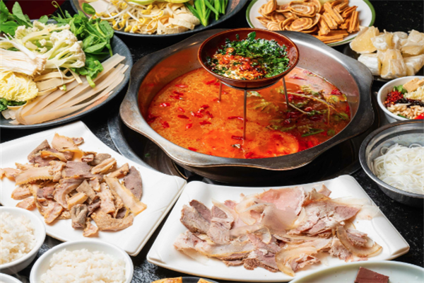 带皮牛肉火锅