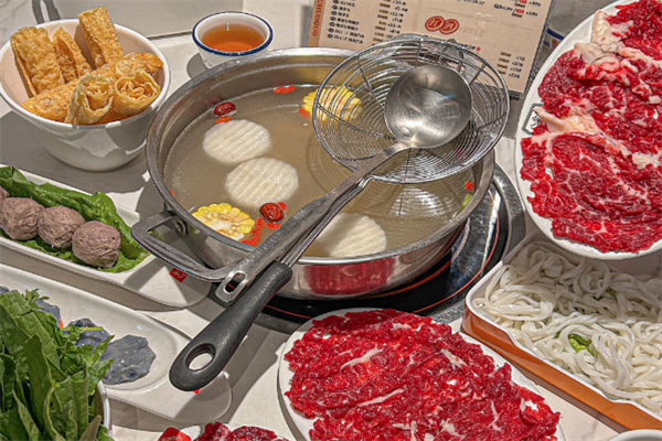 带皮牛肉火锅