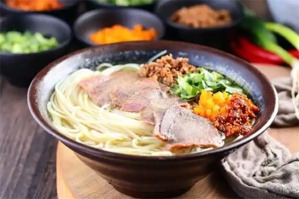张五银肉酱米线