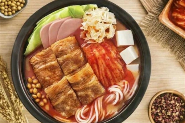 云佳瑶过桥米线