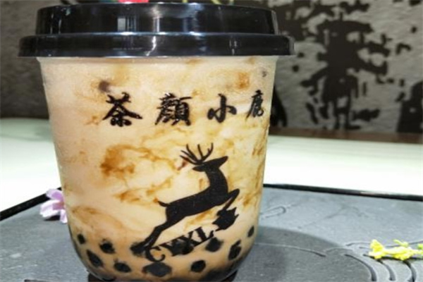 茶颜小鹿奶茶