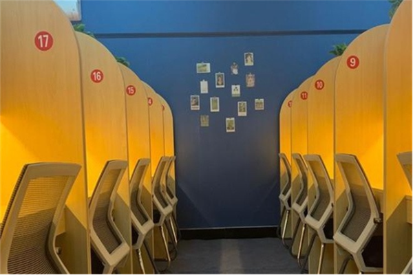 高分星AI智能自习室 高分星AI智能自习室