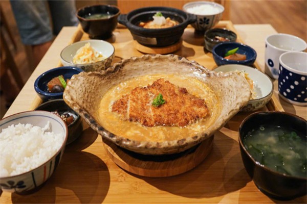 韩鹤亭韩式料理餐厅