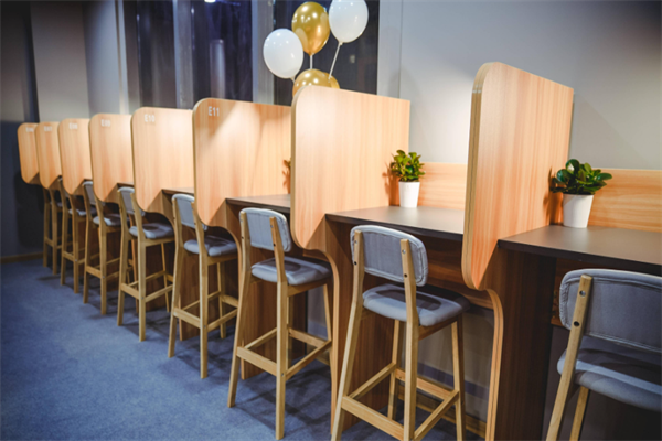 知知AI智能自习室