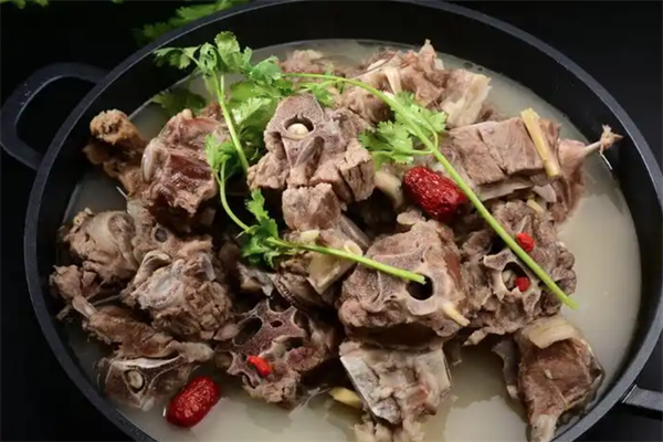 羊辣椒羊蝎子火锅