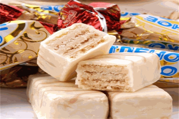 聚河休闲食品