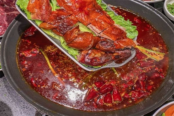 卧龙香烤鸭火锅
