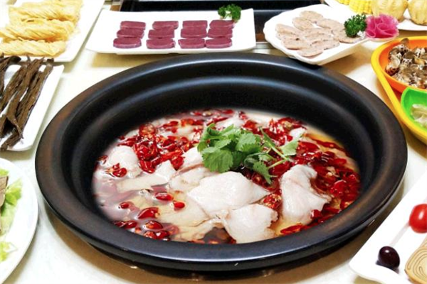 飘湘石锅鱼火锅