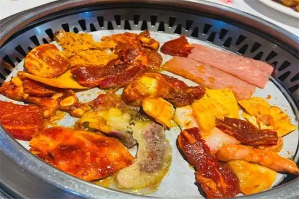 小me之家海鲜烤肉火锅自助餐厅
