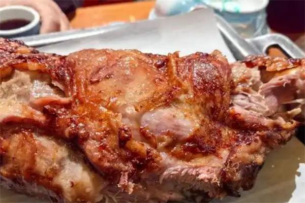 炭号烤肉烤羊腿烧烤