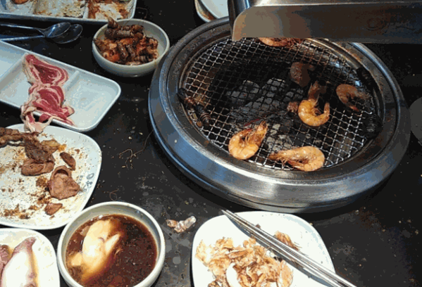 炙善炭火烤肉自助