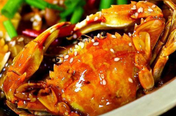 小胖大嘴肉蟹煲