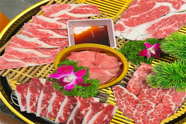 滋滋大片炭火烤肉