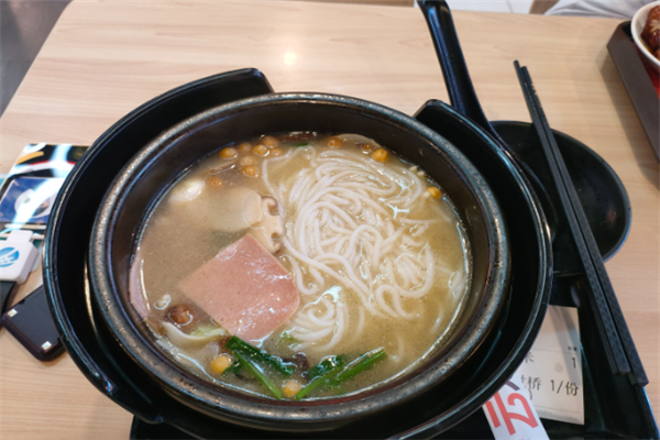 宏运来过桥米线加盟