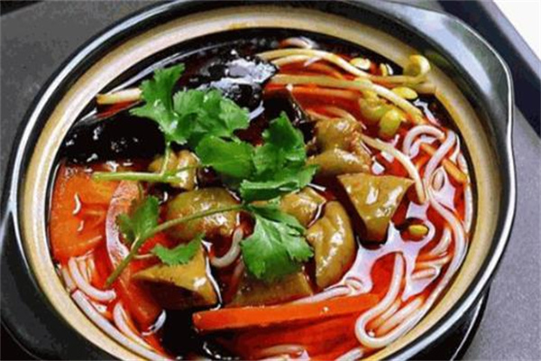 一绝砂锅米线