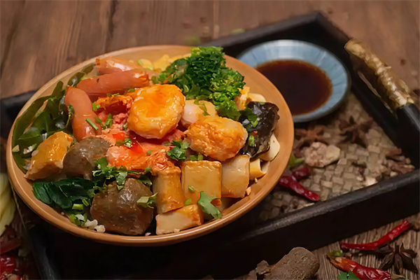 来桶干拌冒菜
