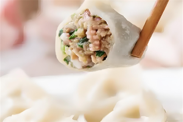 阿泰现包水饺