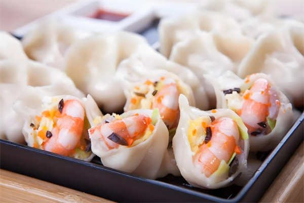 三鲜虾仁自助水饺