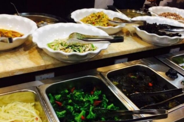 清心素食自助餐