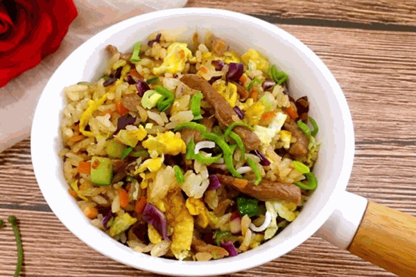 拼一碗蛋炒饭